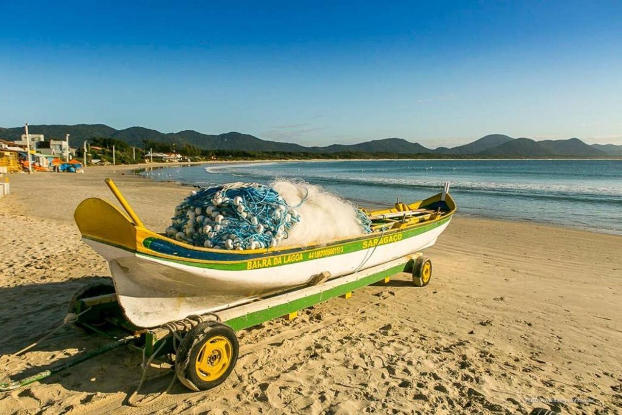Apart 200M Da Praia, Estacionamento, A/C Florianopolis Bagian luar foto